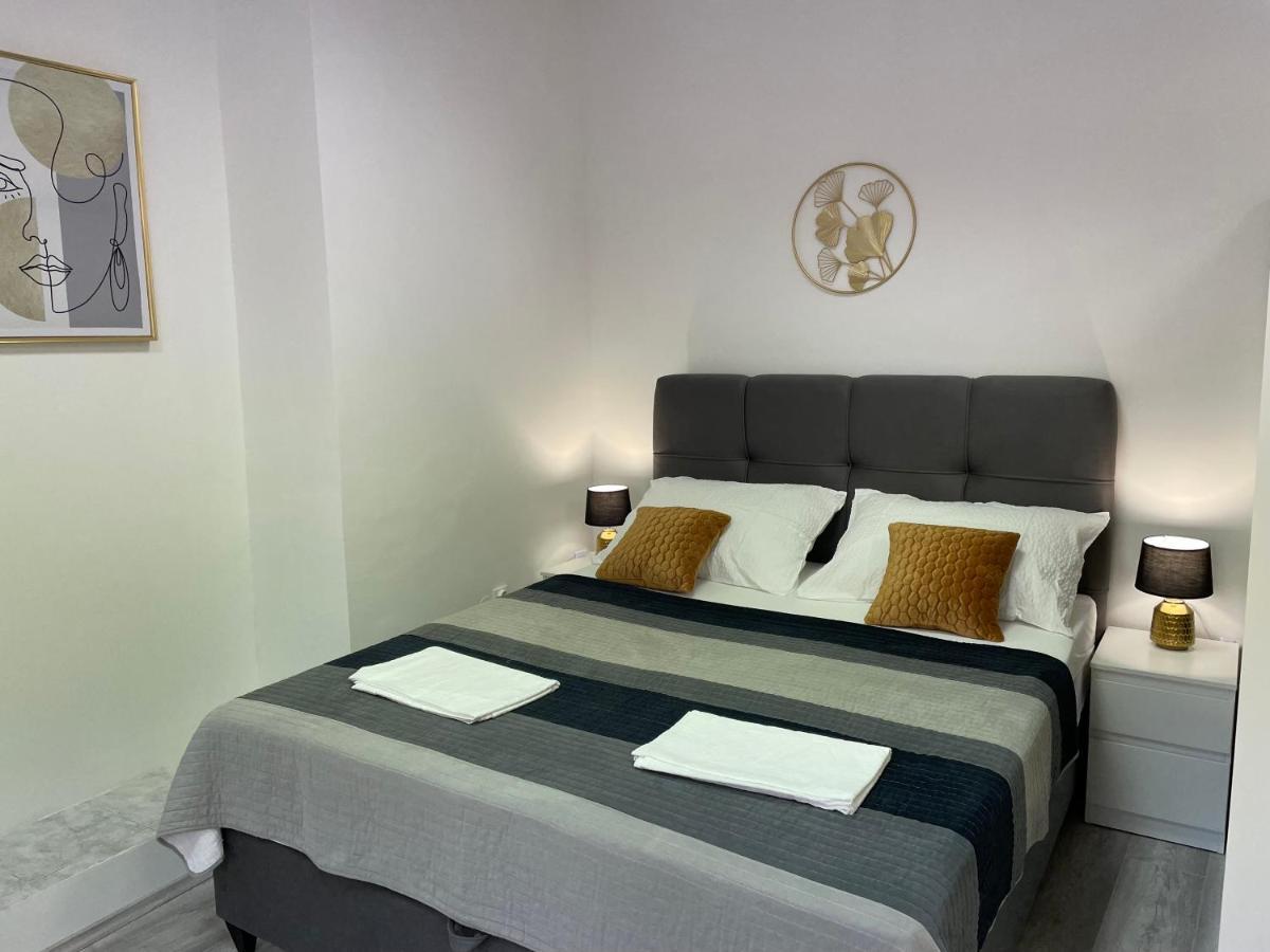 Apartment Studio Beauty In Centar Pula Buitenkant foto