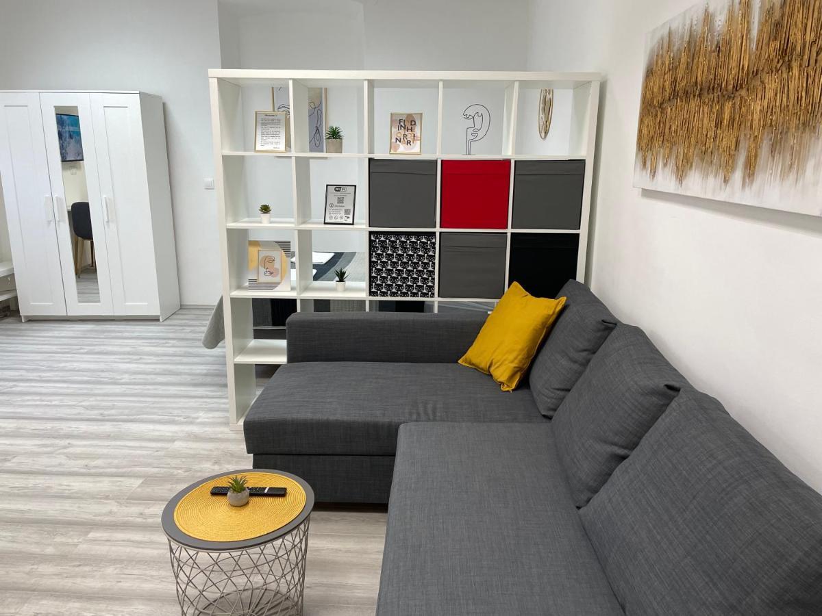 Apartment Studio Beauty In Centar Pula Buitenkant foto