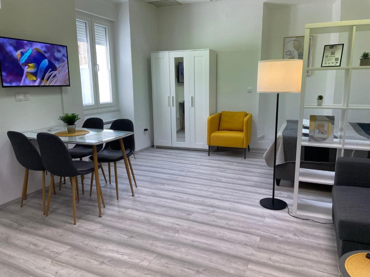 Apartment Studio Beauty In Centar Pula Buitenkant foto