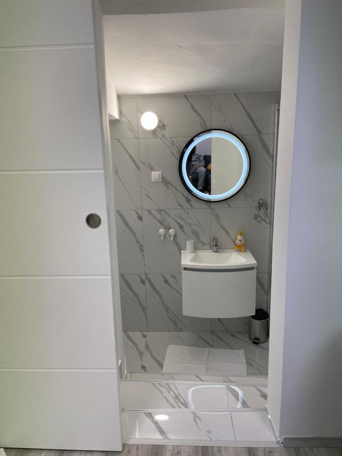 Apartment Studio Beauty In Centar Pula Buitenkant foto